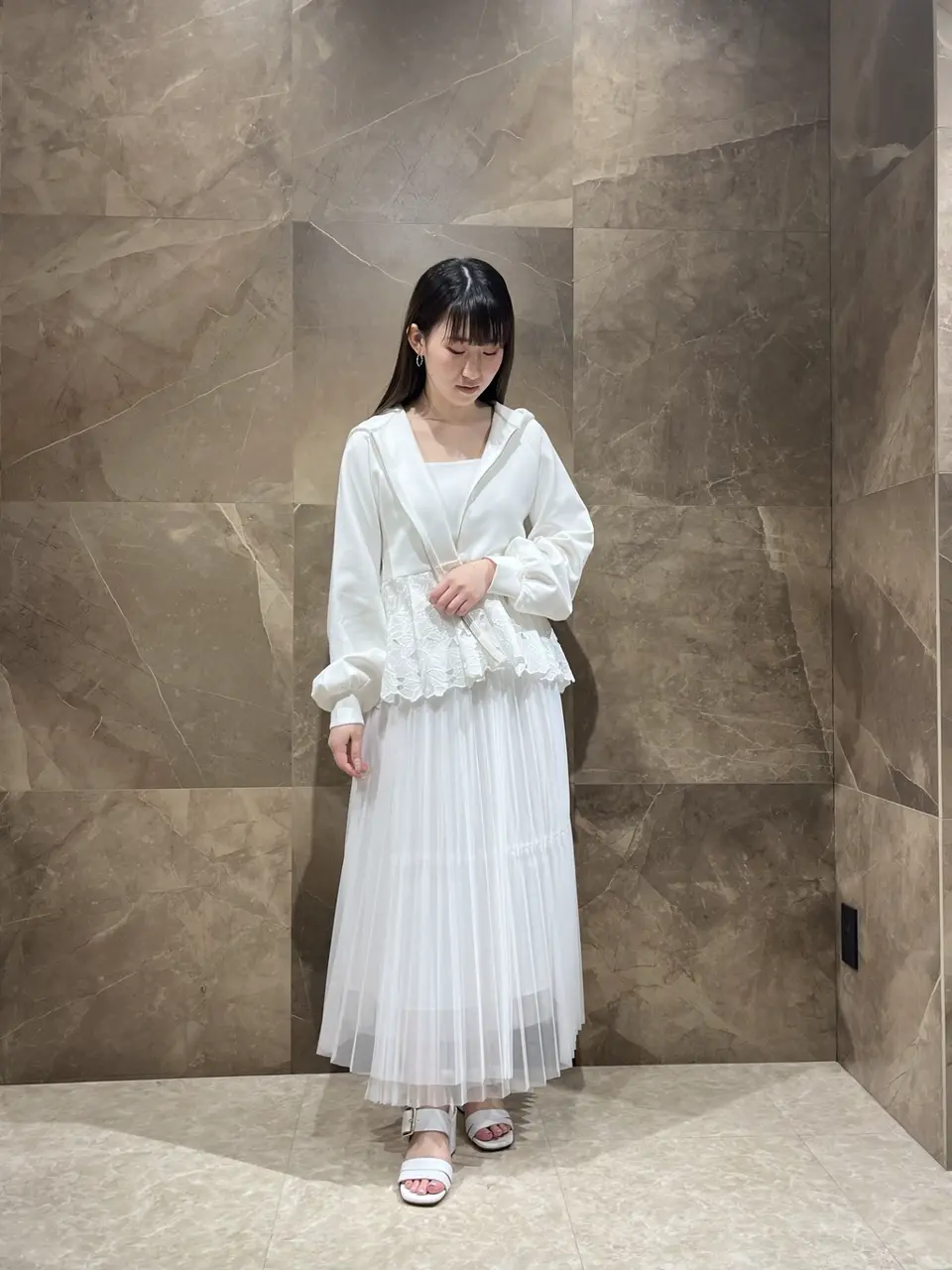 現行✨タグ付き未使用✨グレースコンチネンタル カットワークパーカー 白 カットワークパーカー / GRACE CONTINENTAL | GRACE CONTINENTAL