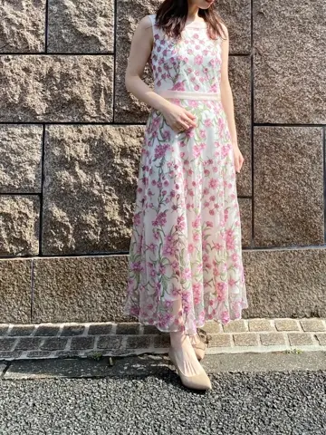 GRACE CONTINENTAL 青木育日 コーディネート画像