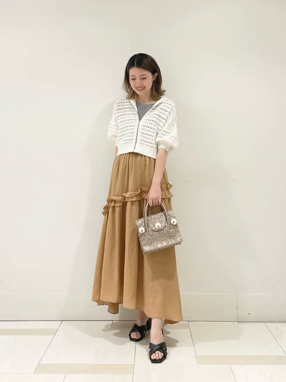 GRACE CONTINENTAL minami コーディネート画像