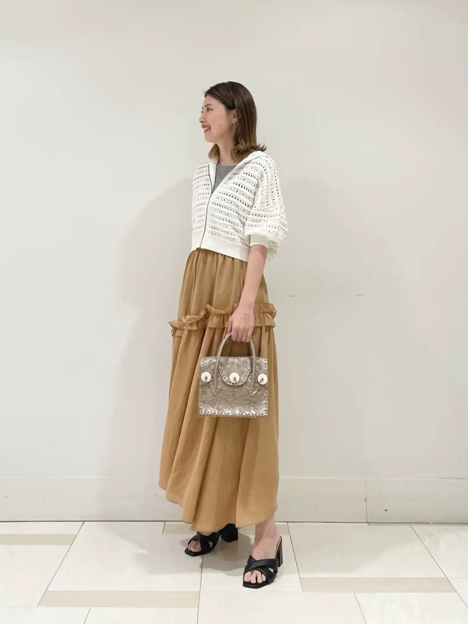 GRACE CONTINENTAL minami コーディネート画像