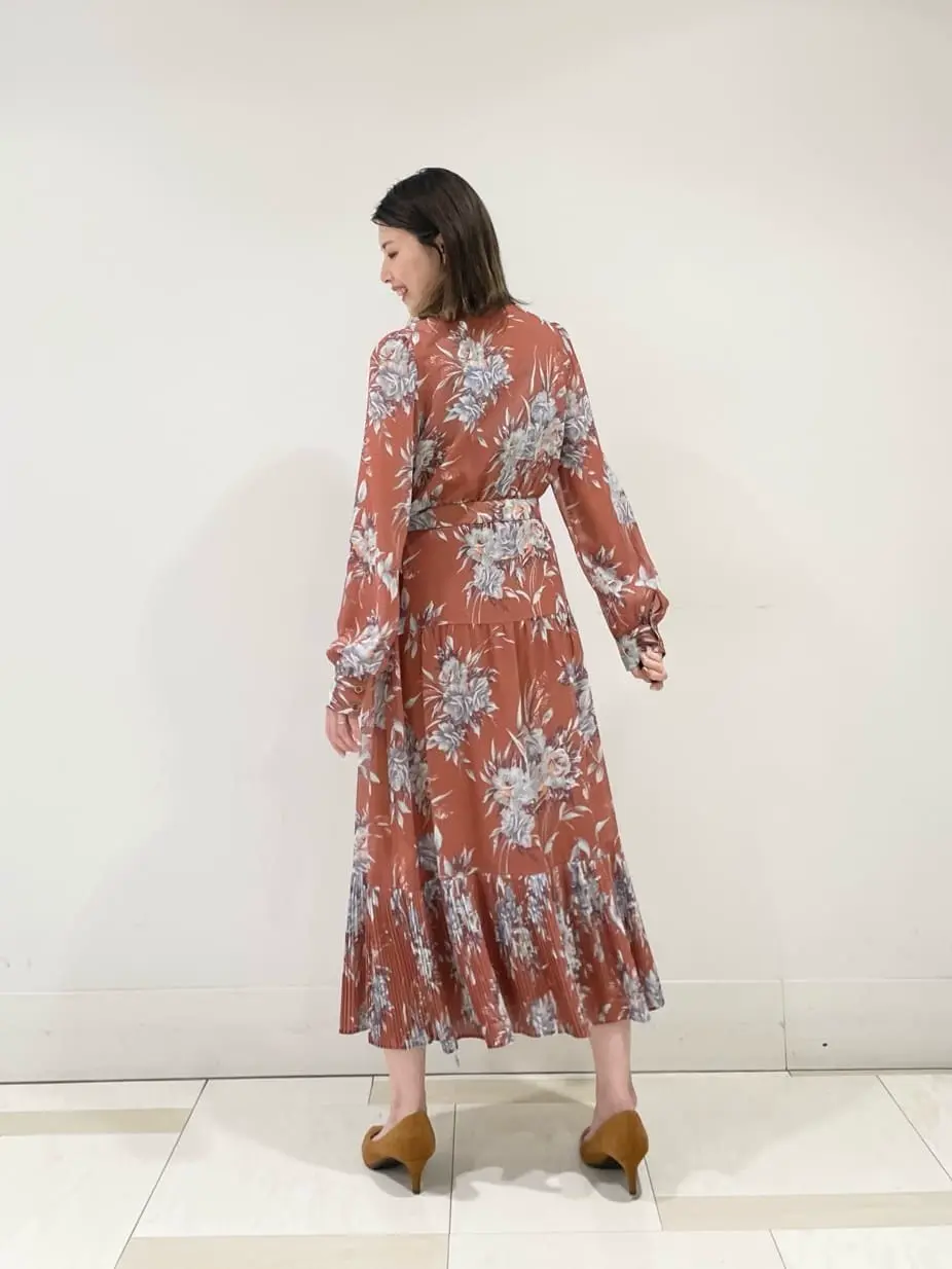 GRACE CONTINENTAL minami コーディネート画像