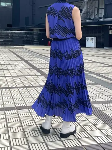 GRACE CONTINENTAL yoshi コーディネート画像