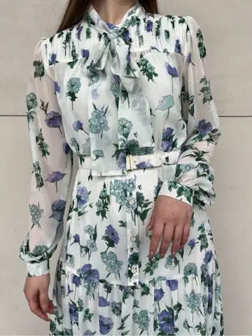 GRACE CONTINENTAL Machi コーディネート画像