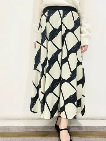 GRACE CONTINENTAL minami コーディネート画像