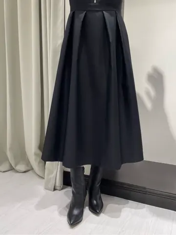 GRACE CONTINENTAL 小林　莉子 コーディネート画像