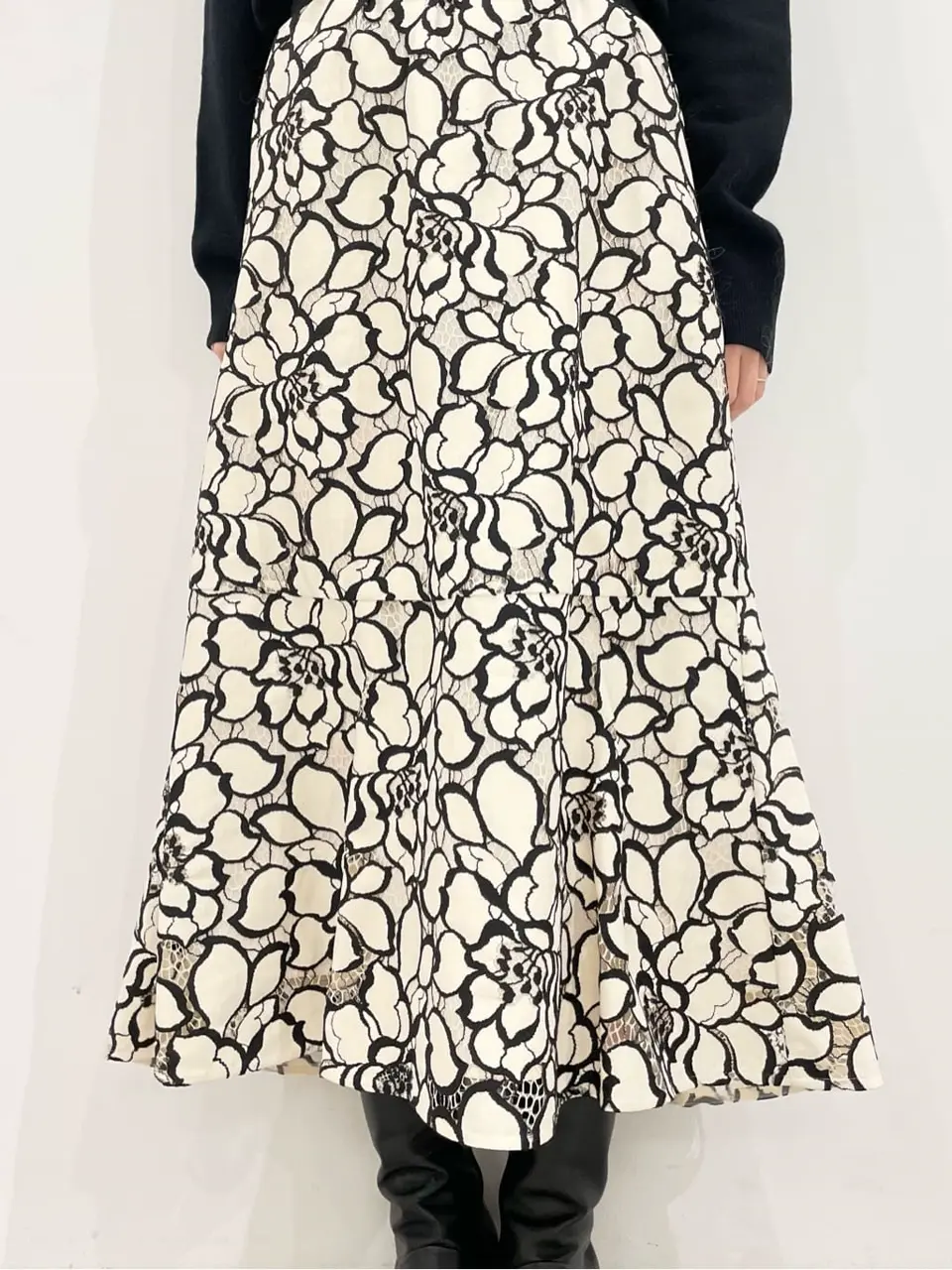 GRACE CONTINENTAL minami コーディネート画像