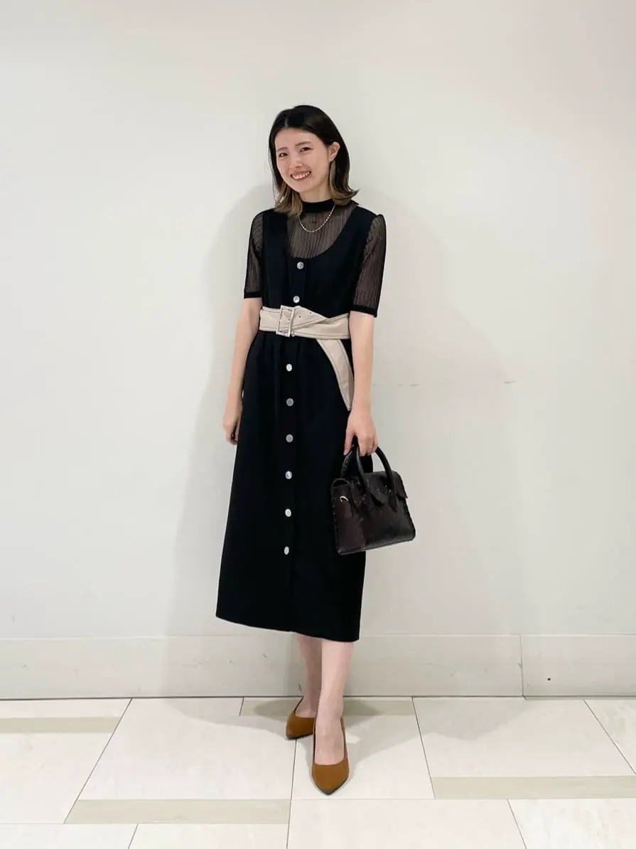 GRACE CONTINENTAL minami コーディネート画像