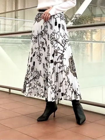 GRACE CONTINENTAL FUKUSHIMA YURIE コーディネート画像