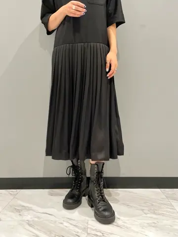 GRACE CONTINENTAL yoshi コーディネート画像