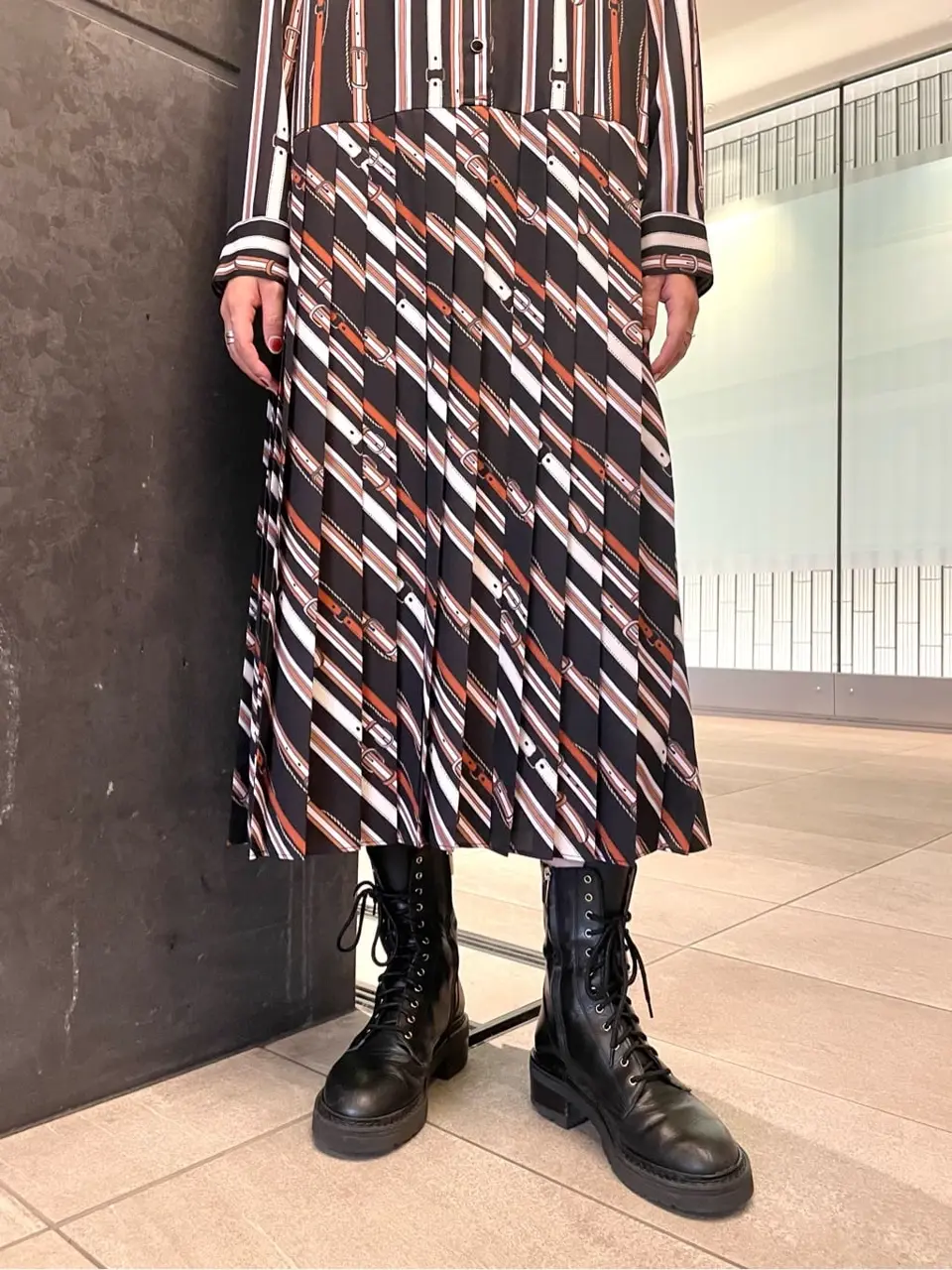 GRACE CONTINENTAL yoshi コーディネート画像