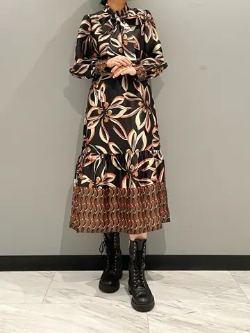 GRACE CONTINENTAL yoshi コーディネート画像