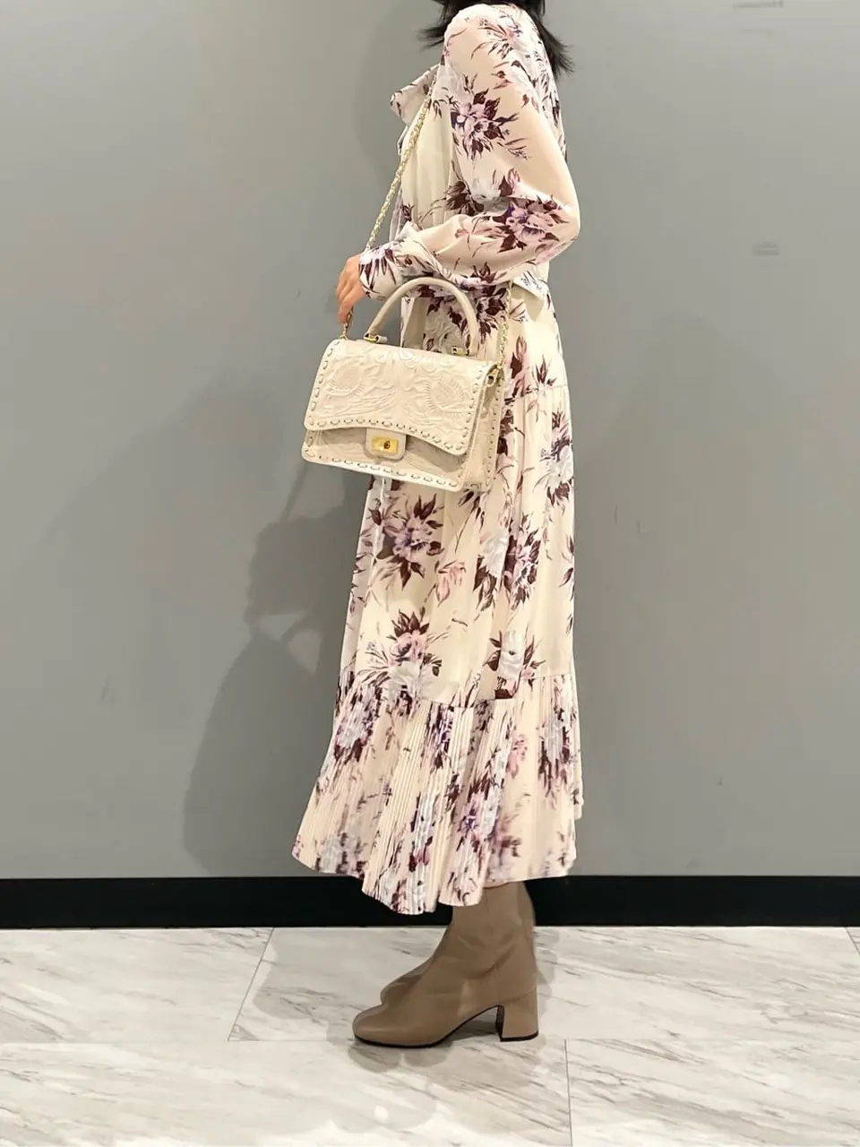 GRACE CONTINENTAL yoshi コーディネート画像