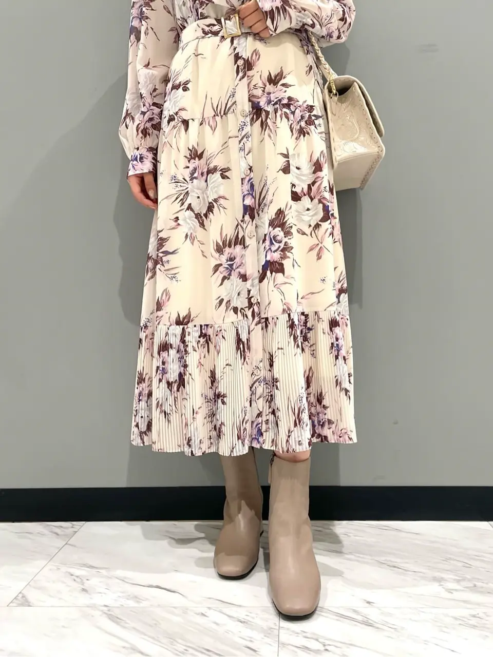 GRACE CONTINENTAL yoshi コーディネート画像