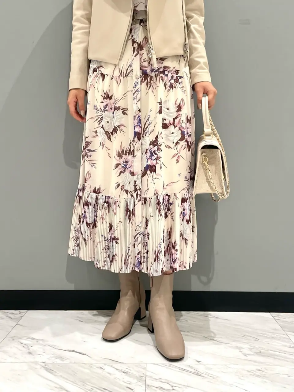 GRACE CONTINENTAL yoshi コーディネート画像