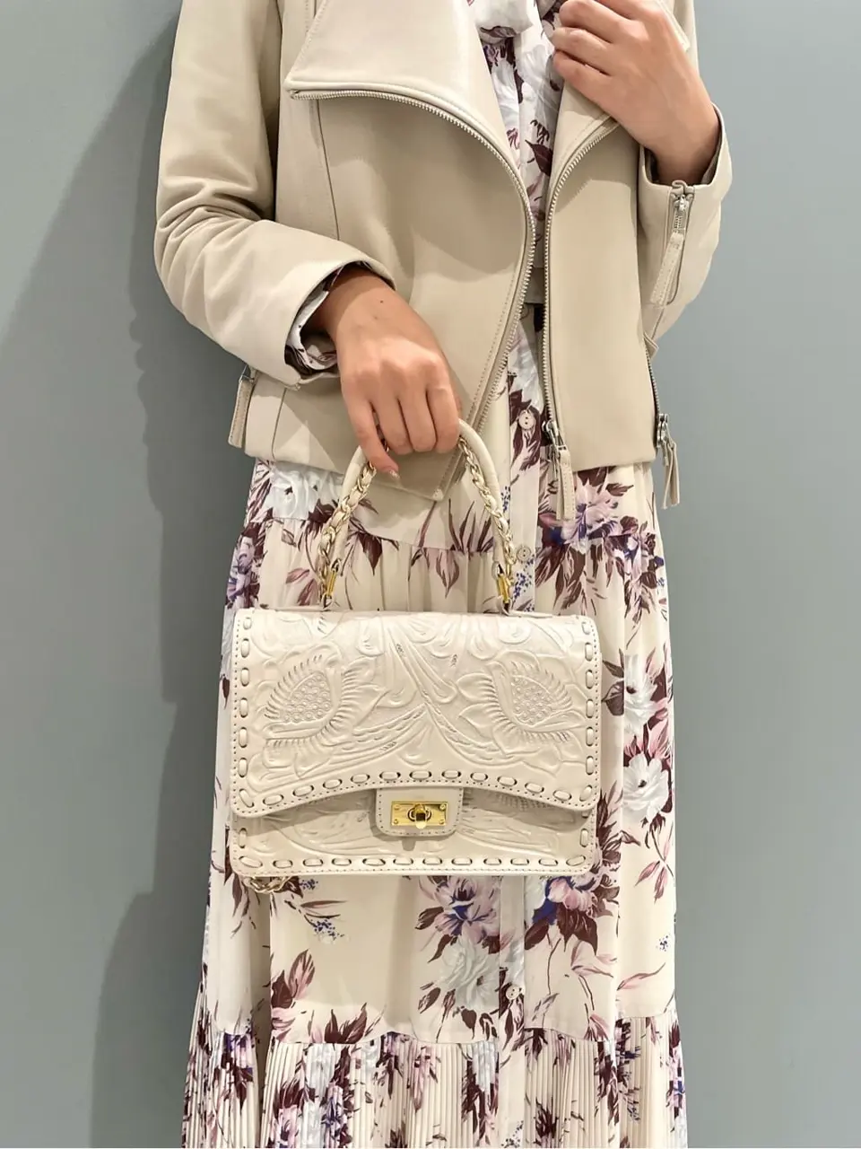 GRACE CONTINENTAL yoshi コーディネート画像