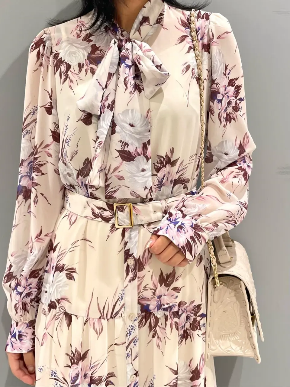 GRACE CONTINENTAL yoshi コーディネート画像