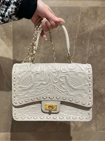 GRACE CONTINENTAL Machi コーディネート画像