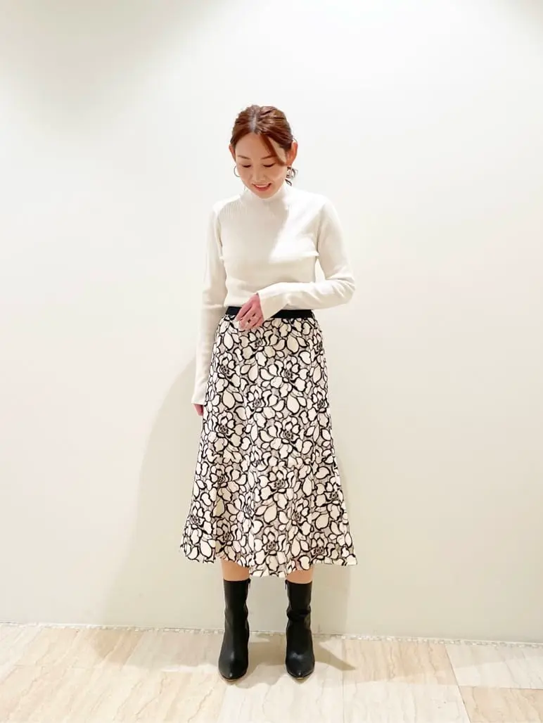 GRACE CONTINENTAL 赤間　 コーディネート画像