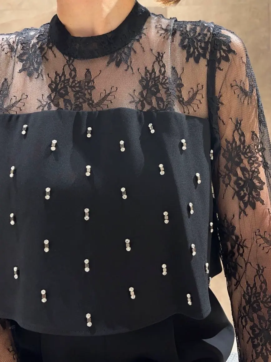 GRACE CONTINENTAL 穐山　香織 コーディネート画像