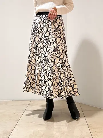 GRACE CONTINENTAL FUKUSHIMA YURIE コーディネート画像