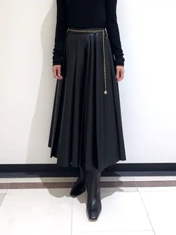 GRACE CONTINENTAL MORITA AI コーディネート画像