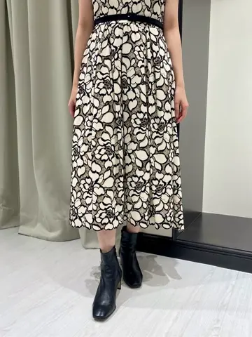 GRACE CONTINENTAL Abe コーディネート画像