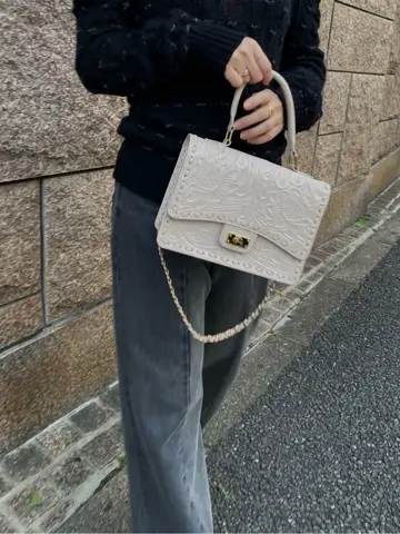 GRACE CONTINENTAL 青木育日 コーディネート画像