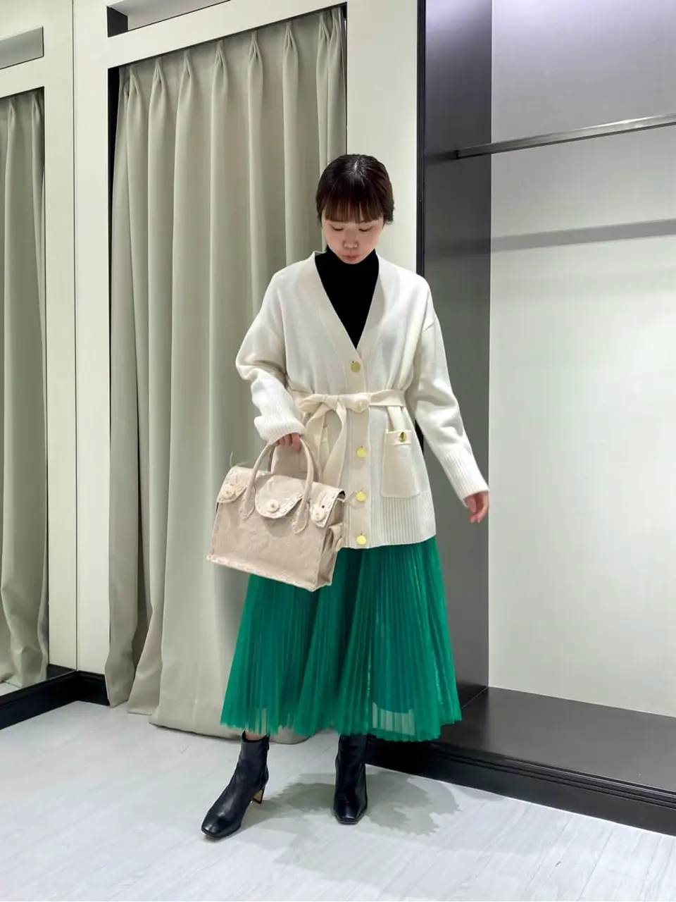 GRACE CONTINENTAL Abe コーディネート画像