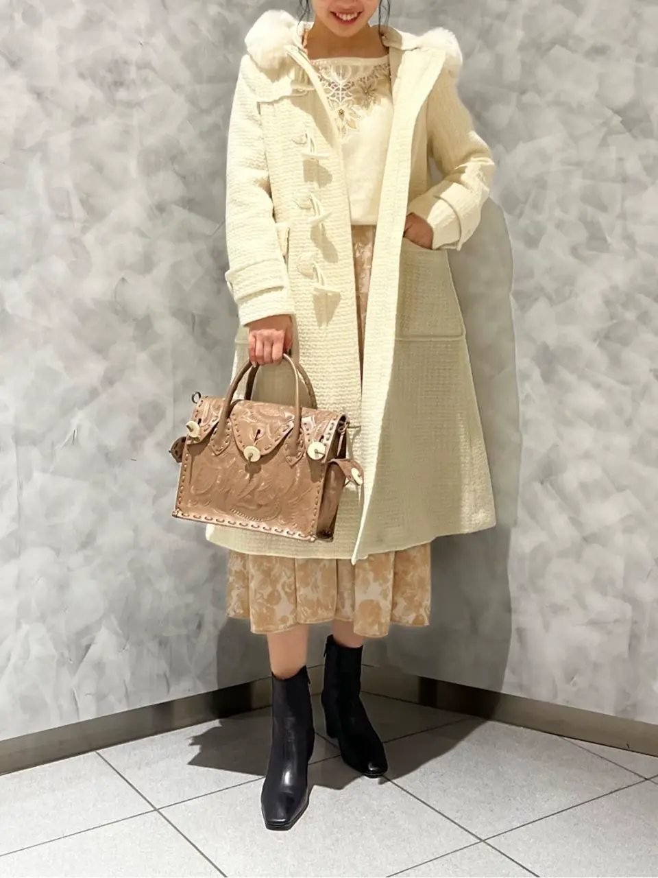 GRACE CONTINENTAL OZAWA コーディネート画像