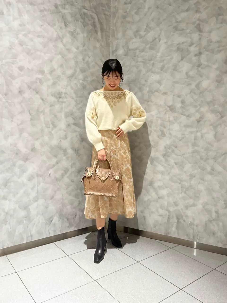 GRACE CONTINENTAL OZAWA コーディネート画像