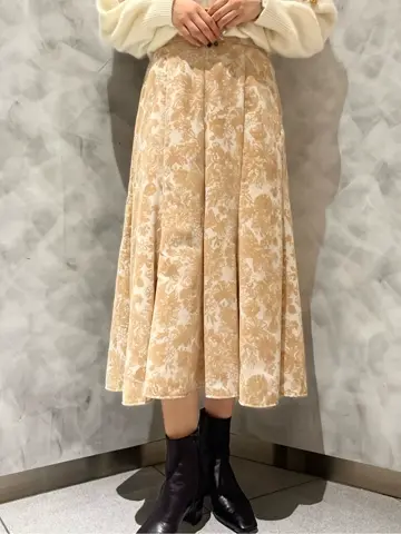 GRACE CONTINENTAL OZAWA コーディネート画像