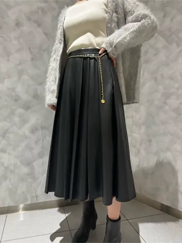 GRACE CONTINENTAL OZAWA コーディネート画像