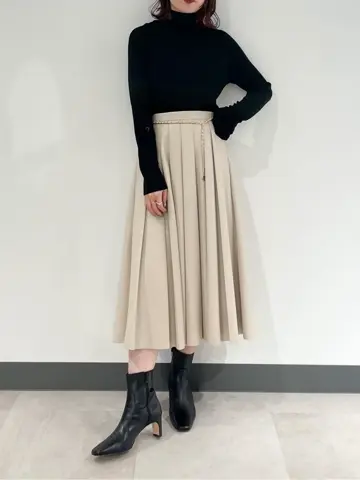 GRACE CONTINENTAL Yuuki NOZAWA コーディネート画像