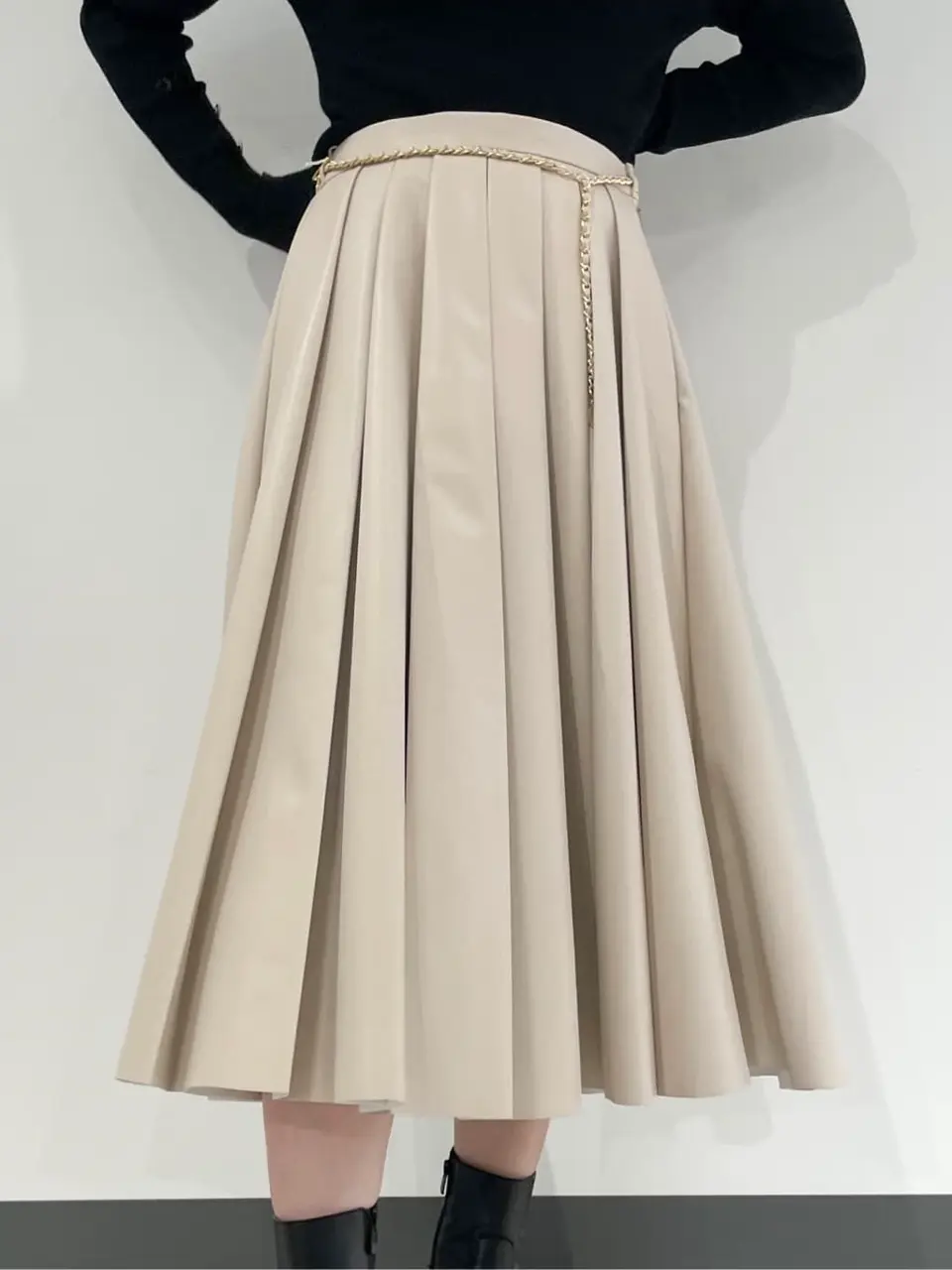 GRACE CONTINENTAL Yuuki NOZAWA コーディネート画像