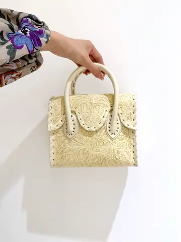 GRACE CONTINENTAL MORITA AI コーディネート画像