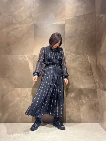 GRACE CONTINENTAL 穐山　香織 コーディネート画像