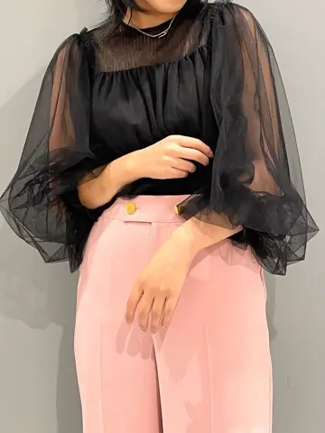 GRACE CONTINENTAL yoshi コーディネート画像