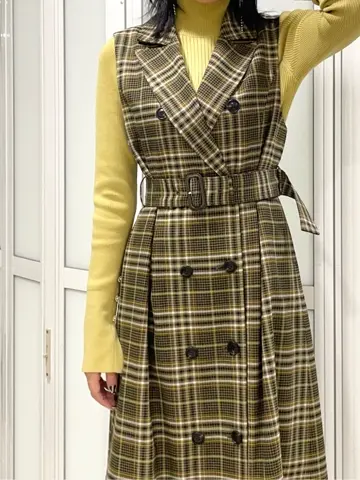 GRACE CONTINENTAL yoshi コーディネート画像