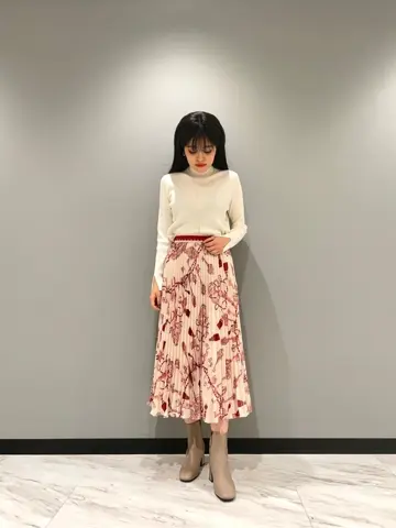 GRACE CONTINENTAL yoshi コーディネート画像