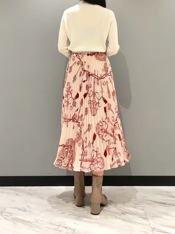 GRACE CONTINENTAL yoshi コーディネート画像