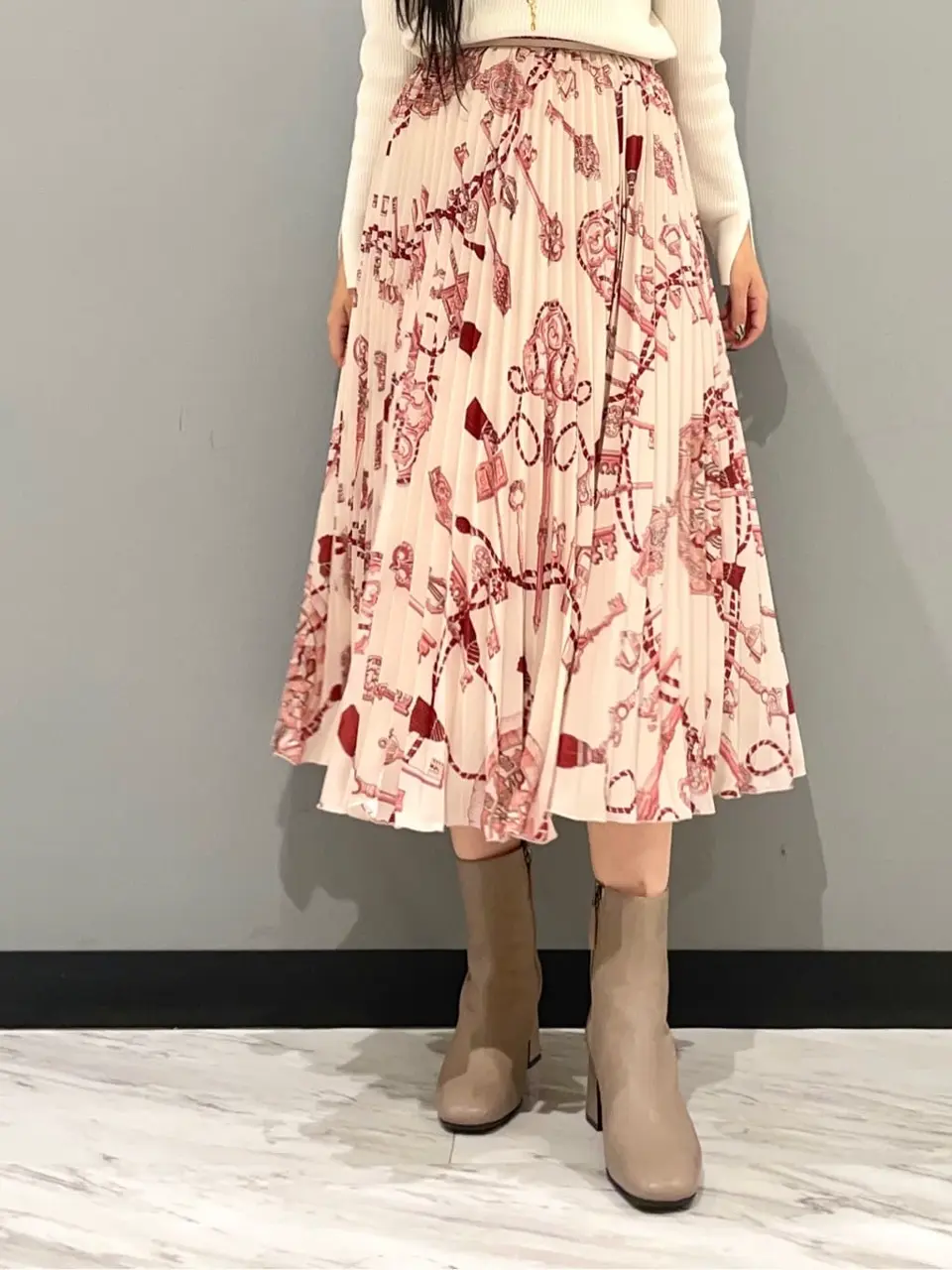 GRACE CONTINENTAL yoshi コーディネート画像