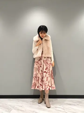 GRACE CONTINENTAL yoshi コーディネート画像