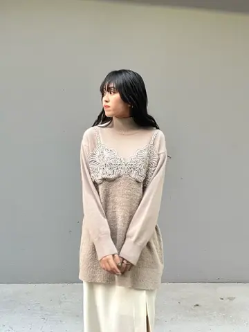 GRACE CONTINENTAL yoshi コーディネート画像