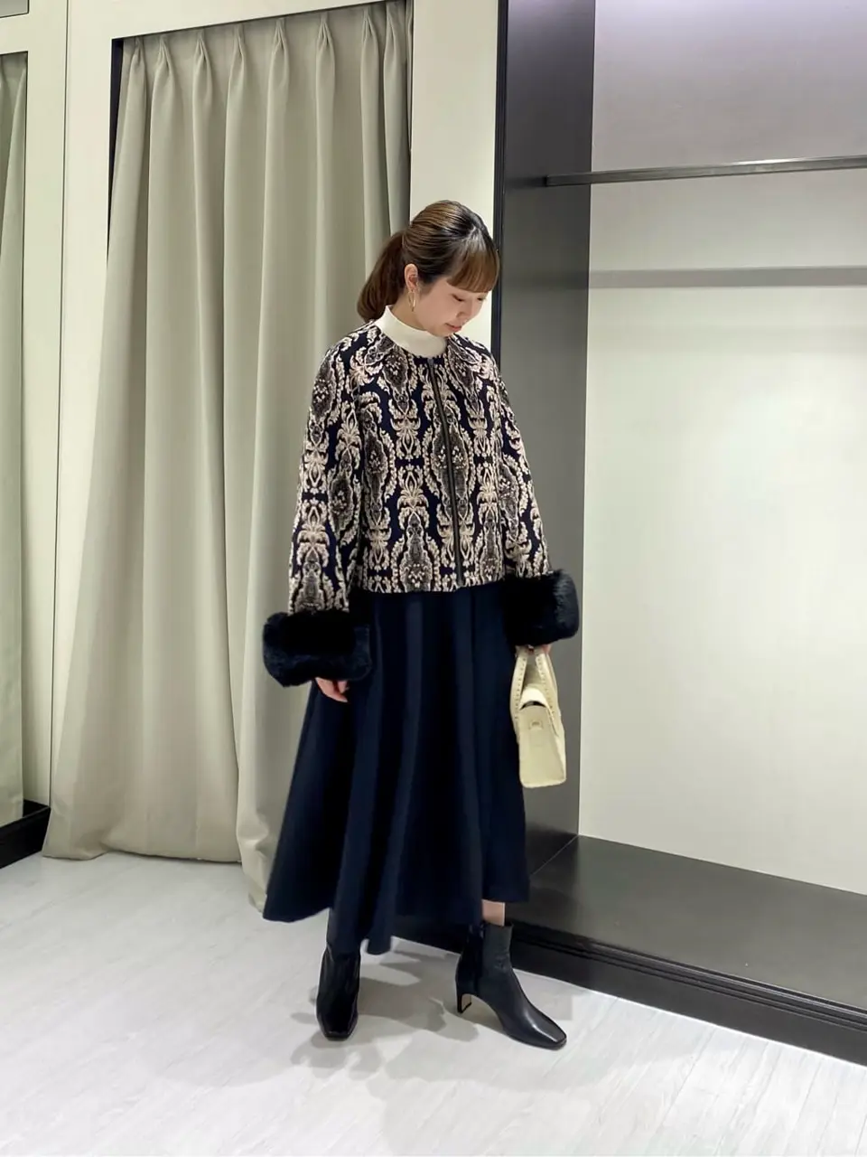 GRACE CONTINENTAL Abe コーディネート画像