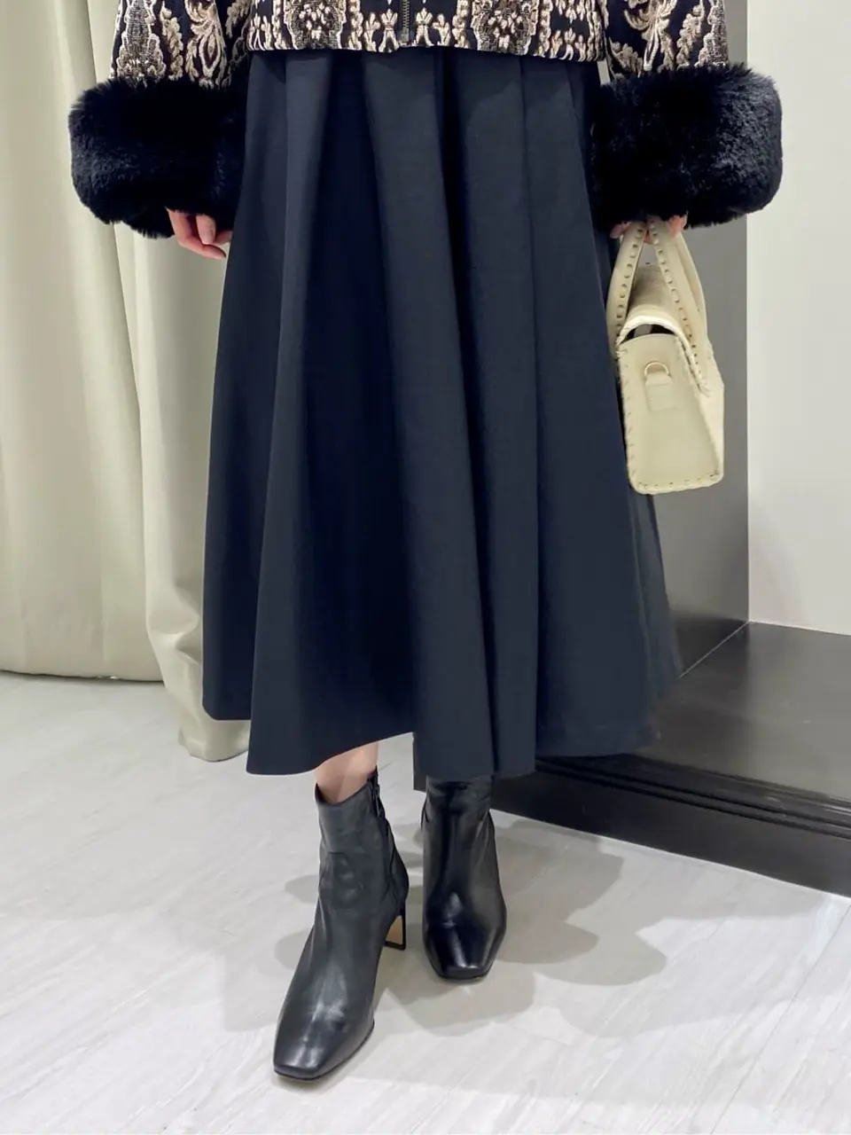 GRACE CONTINENTAL Abe コーディネート画像