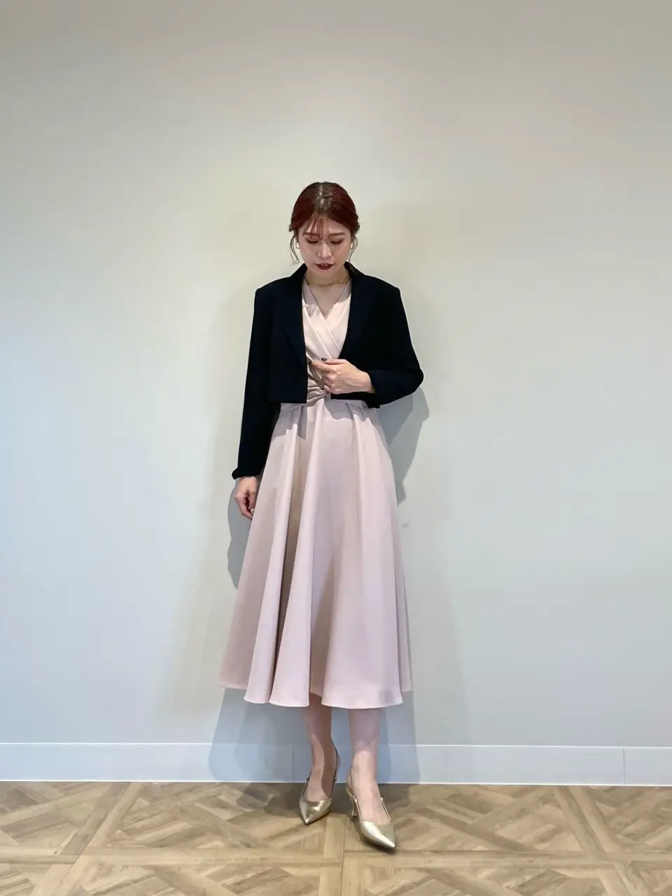 【未使用近】定価¥28,600 リネン混バックウエストリボンカシュクールドレス 未使用近】定価¥28,600 リネン混バックウエストリボン