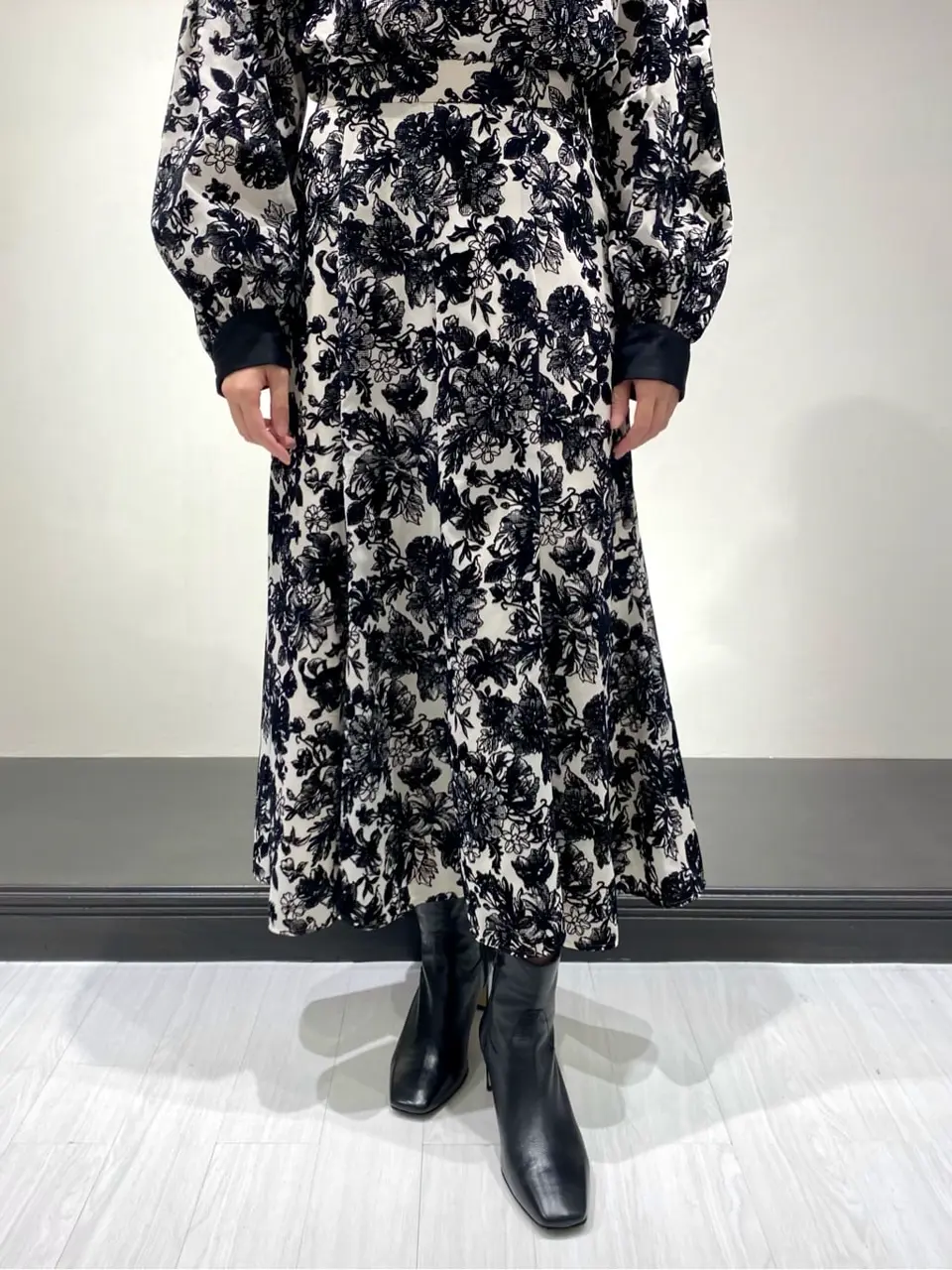 GRACE CONTINENTAL Abe コーディネート画像