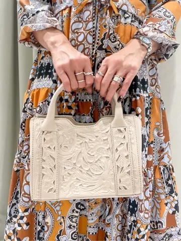 GRACE CONTINENTAL Yuuki NOZAWA コーディネート画像