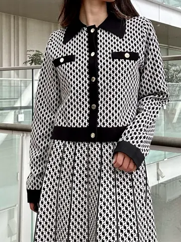 GRACE CONTINENTAL FUKUSHIMA YURIE コーディネート画像