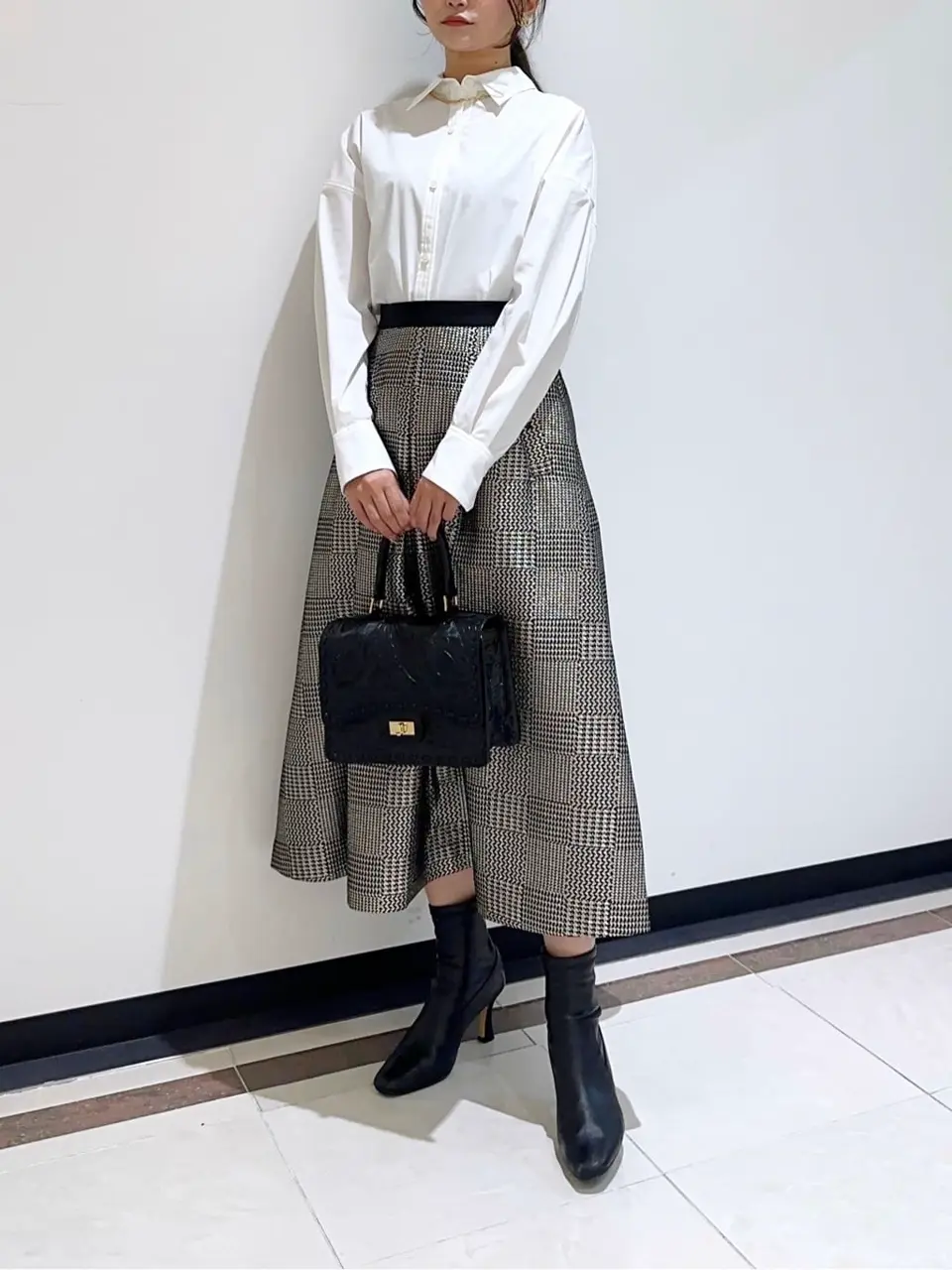 GRACE CONTINENTAL MORITA AI コーディネート画像